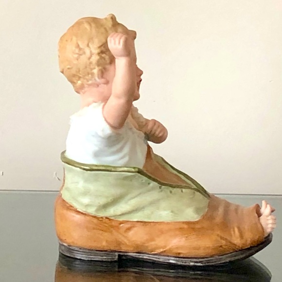 Gebruder Heubach Bisque Piano baby in shoe Germany - Picture 5 of 7
